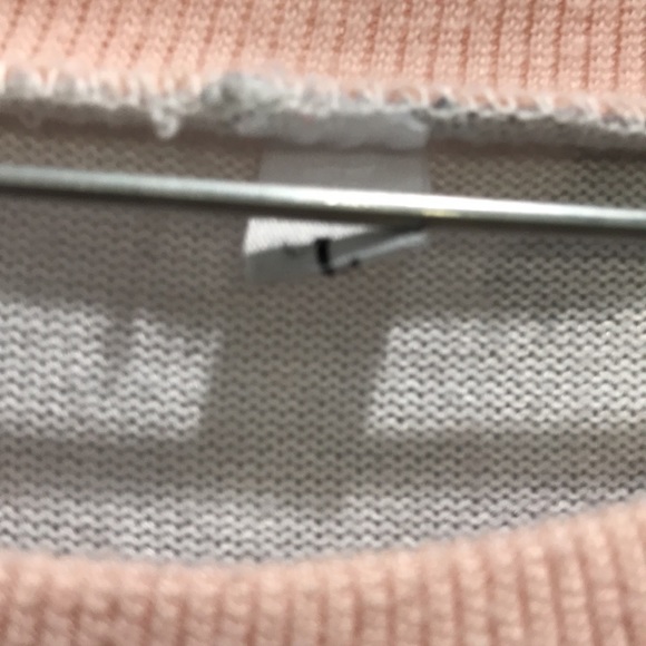 Camo pull over sweater light weight. Size Large. Pink and gray. - Picture 3 of 4